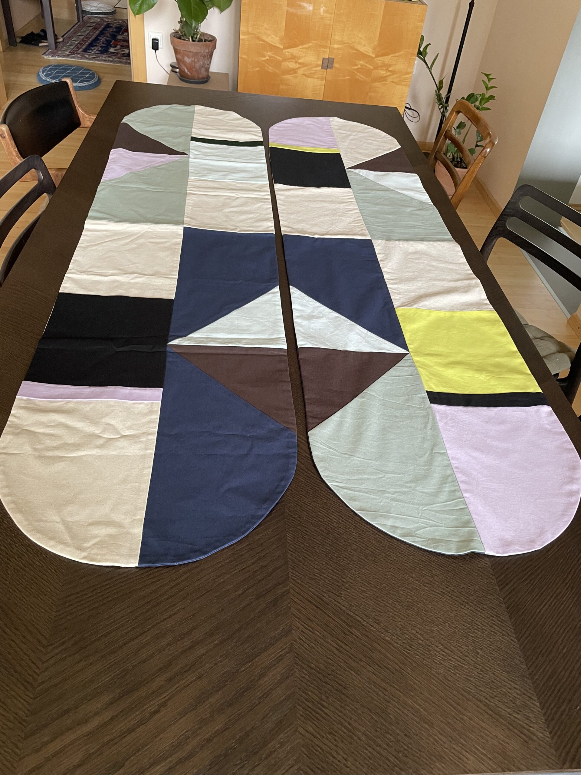 tablerunner oval 2 pieces
