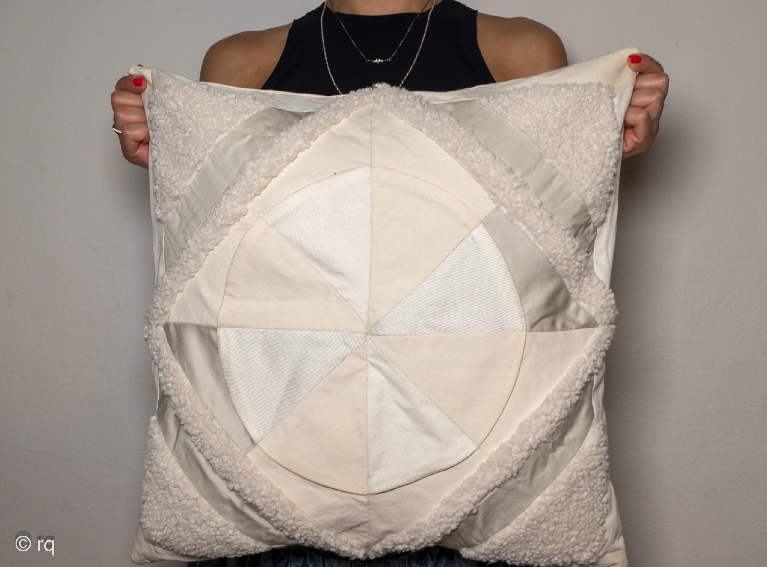 PILLOW PIZZA
DESIGN Textile